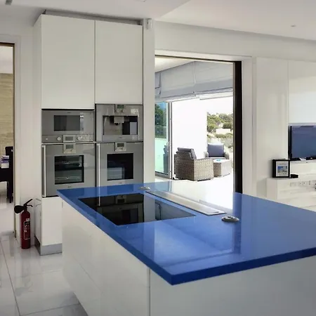 Villa Water's Edge Coral Bay