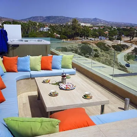 Villa Water's Edge